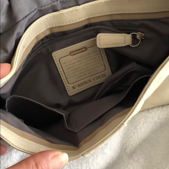 EUC Coach purse - Picture 8 of 8